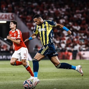 الهدف الثالث للنصيري .. قمة في الابداع والاجتهاد