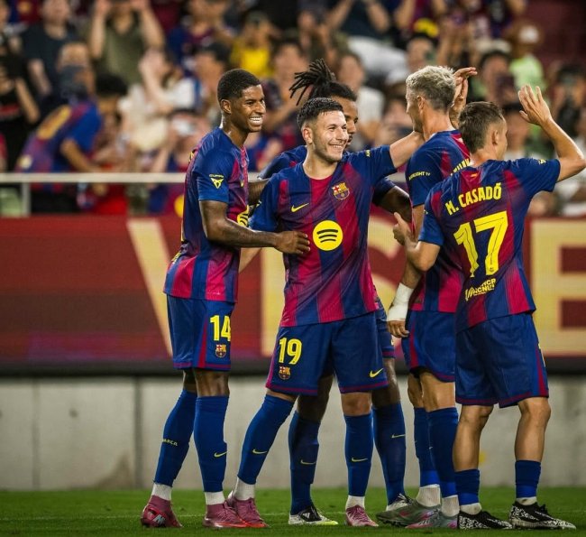 برشلونة يهزم فيسيل كوبي وديا بثلاثية