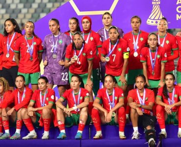إنهم يسرقوننا عاين باين قبل الكان؟
