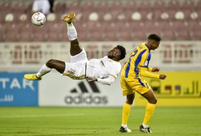 الرجاء متشبت بالتعاقد مع بين مالانغو والمدرب له رأي آخر الرجاء متشبت بالتعاقد مع بين مالانغو والمدرب له رأي آخر