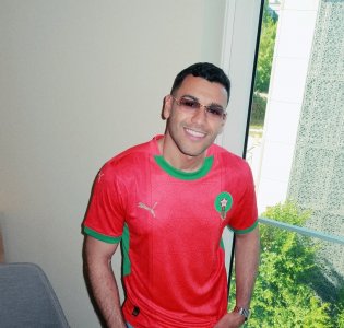 وليد اشديرة سينضم الى باوك لثلاث سنوات