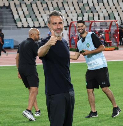 هل يستمر خورخي ڤيلدا ربانا تقنيا للبؤات؟
