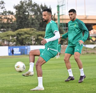 المحليون يرفعون إيقاع التحضيرات في أجواء يطبعها الحماس والتركيز