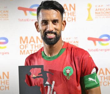 حريمات توج بجائزة أفضل لاعب