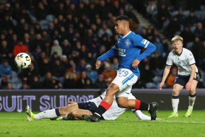 إكمان يغيب عن مواجهة فيكتوريا بلزن اليوم