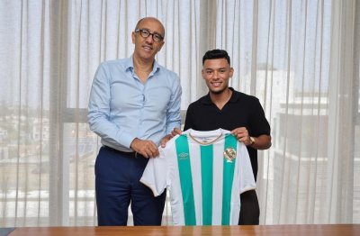تأكيدا لخبر  المنتخب  الضحاك رسميا بالرجاء وهذه تفاصيل الصفقة