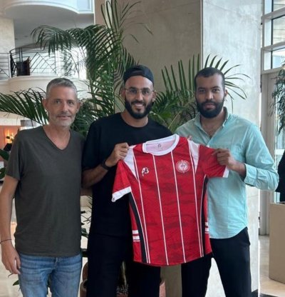 خالد بوطيب رسميا بالكوكب المراكشي