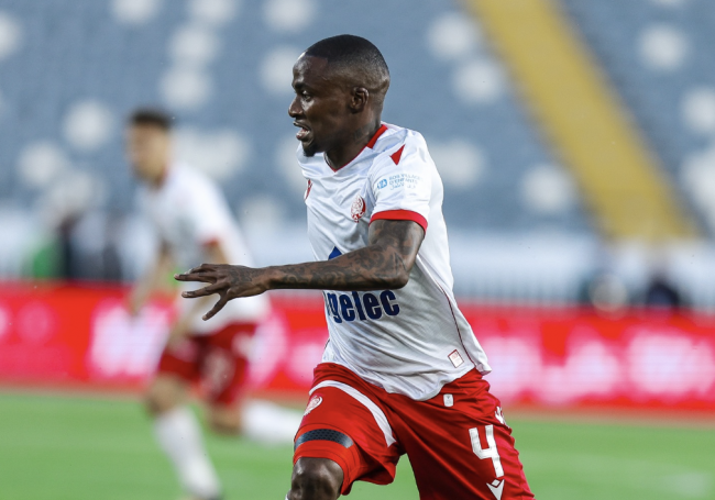 الوداد أشعل حماس جماهيره بإنهاء صفقة لورش