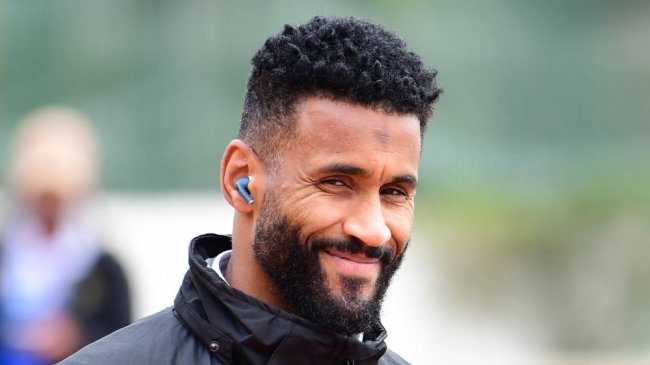 العربي الناجي يوقع للنادي المكناسي