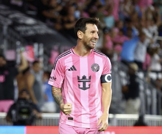 كأس العصبتين: ماسشيرانو يثير الشكوك حول جهوزية ميسي