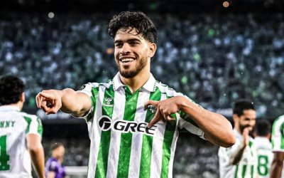 بولونيا يتطلع لضم الزلزولي