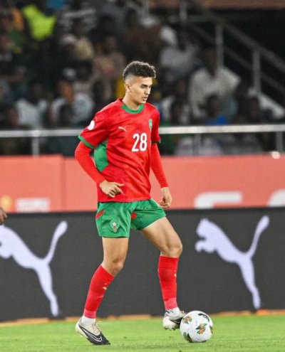 خط الدفاع: مهمة غير مريحة وعذاب في الكرات الثابتة والطويلة