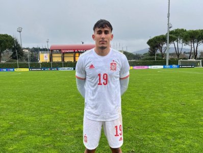 إسبانيا تضم رشاد فتال لصفوف شباب لاروخا