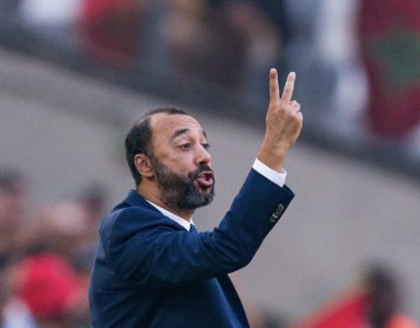 السكتيوي: نهدي اللقب لجلالة الملك واللاعبون كانوا بصفة محاربين