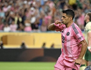 إيقاف الأوروغواياني لويس سواريز ست مباريات