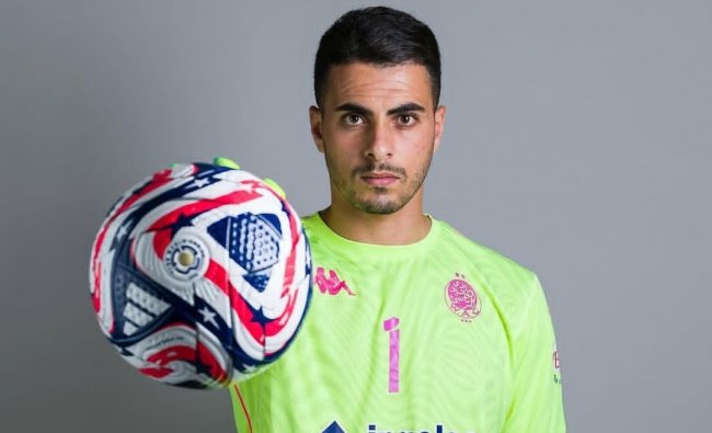 الوداد يطوي صفحة الخلاف مع المطيع