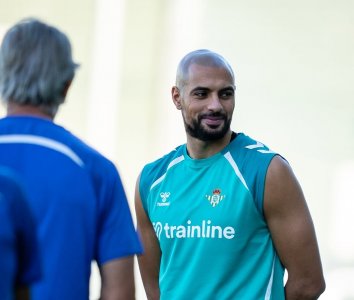 ببيليغريتي وجه الدعوة للزلزولي وامرابط لمباراة الغد