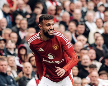 مزراوي أساسي في ديربي مانشستر