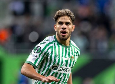 ما أروعك يا الزلزولي وامرابط مقاتل