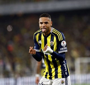 النصيري يعود للتهديف ويمنح الفوز لفنربخشة