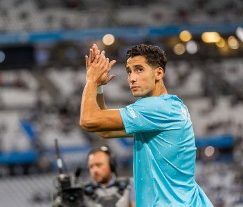 الإصابة تغيب نايف أكرد أمام ريال مدريد