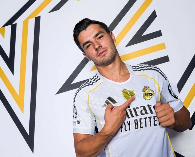 بحسب  ماركا  ابراهيم يبدأ مباراة مارسيليا احتياطيا