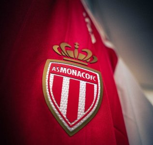عصبة أبطال أوروبا: إرجاء رحلة موناكو إلى بروج حتى الخميس بسبب عطل تقني