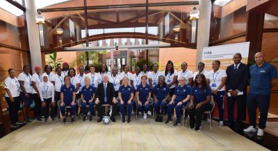 رئيس الفيفا يعقد لقاءات مهمة بمقر الفيفا إفريقيا بمركب محمد السادس بسلا