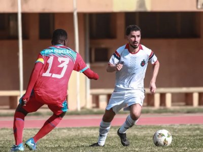 كأس الكونفدرالية: أولمبيك آسفي يعود بفوز قاتل على نيجليك