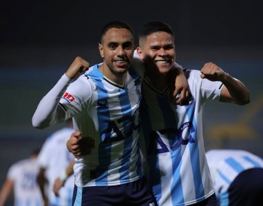 الشيبي يتألق بثنائية