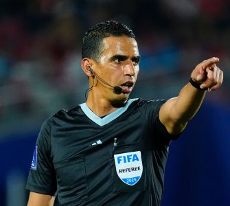 الحكم المغربي جيد يقود مباراة إسبانيا وأوكرانيا بمونديال الشبان