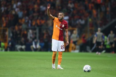 مالك كلوج الروماني: لا أريد المخاطرة بمنح 2,5 مليون أورو لزياش وهو مصاب