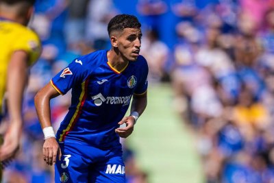 شكوك حول مشاركة عبقار في مباراة الريال