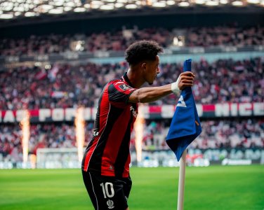  ليكيب  تشيد بالعودة القوية لسفيان ديوب