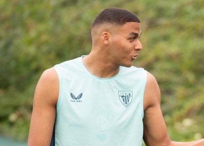 سنادي في منفى الاحتياط