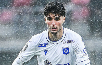 أخيرا ظهر العزوزي أساسيا