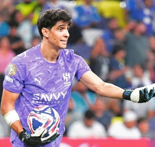 بونو يكسب كلاسيكو الاتحاد والهلال