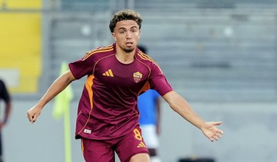 العيناوي يحظى بأول مباراة كرسمي في فوز روما بساسولو