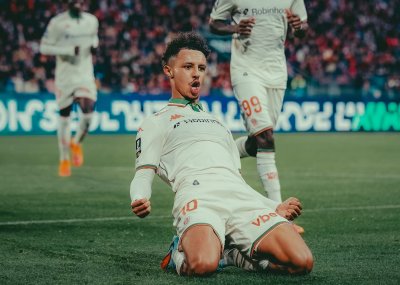 تعرفوا على الإحصائية الفريدة لسفيان ديوب