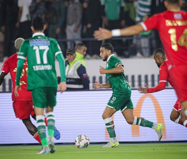 ولا أجنبي بدأ الديربي مع الرجاء