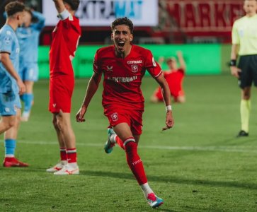 يونس طه الإدريسي سجل في كأس هولندا وفريقه أقصي من كأس هولندا يونس طه الإدريسي سجل في كأس هولندا وفريقه أقصي من كأس هولندا