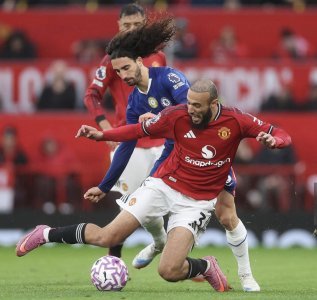 غياب مزراوي يثير القلق في مانشستر يونايتد غياب مزراوي يثير القلق في مانشستر يونايتد