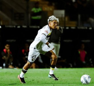 المشاركة الرابعة لزابيري وفاماليكاو تقدم في الترتيب بالبرتغال