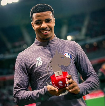 حمزة إكمان يحرز جائزة لاعب الشهر مع ليل