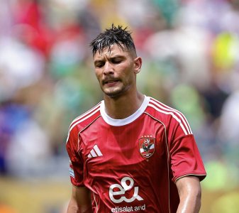 داري والشحات يغيبان عن الأهلي في كأس السوبر المصري