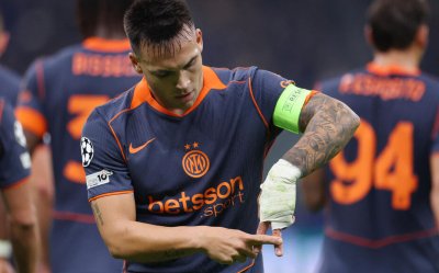 لاوتارو مارتينيز يهدي هدفه في العصبة لحكيمي