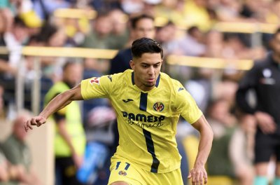 أخوماش أسقط الهلالي ببرشلونة