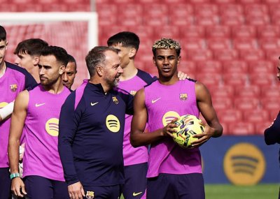 فليك يطالب لاعبي برشلونة بمزيد من  الروح القتالية 