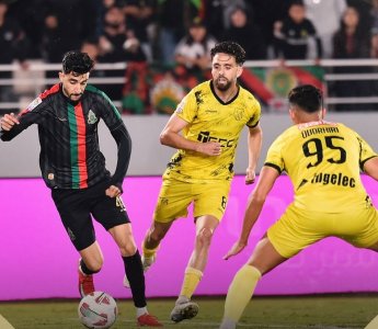 البطولة الإحترافية 1.. الجيش يكتفي بالتعادل أمام المغرب الفاسي في قمة متواضعة