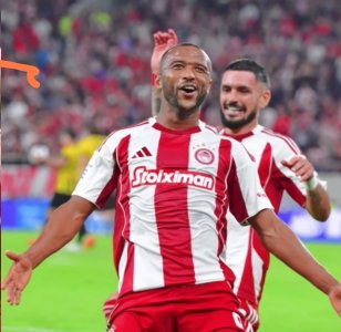 14 ثنائية للكعبي مع أولمبياكوس